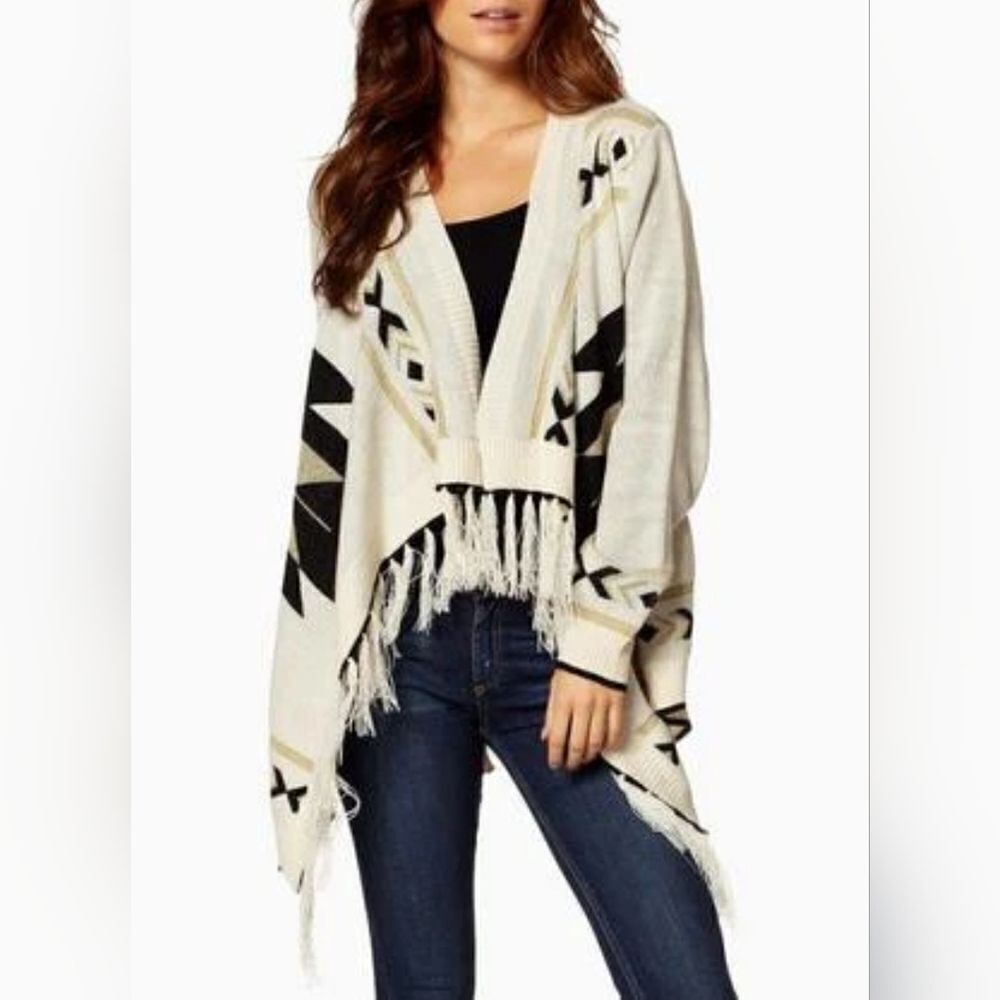 Peace Dove OneSize CreamBlackLngslvโMetalicThreadFringe WoolBlendโWomenCardigan